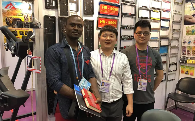 license-plate-frame-trade-show-visitors