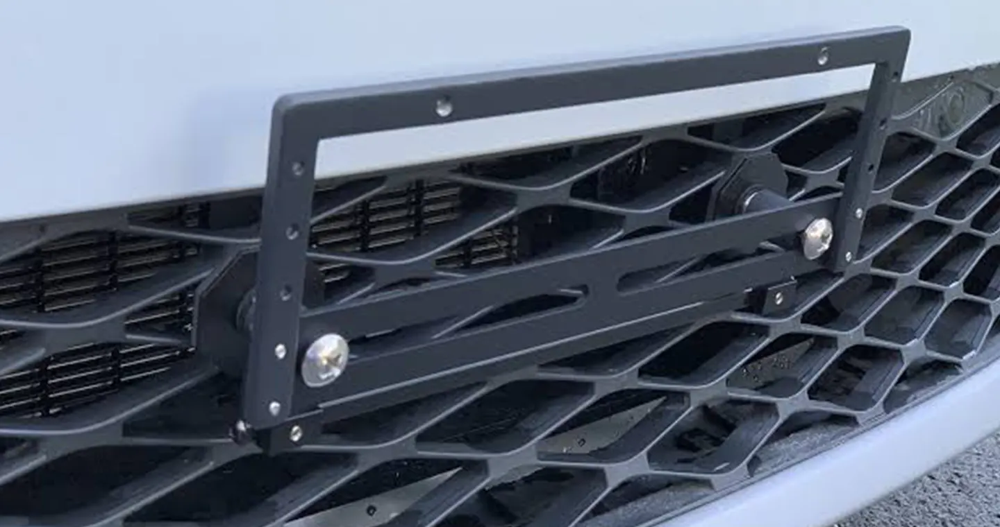 how to install front license plate without holes